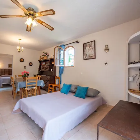 Valao Verde By Interhome Cavalaire-sur-Mer